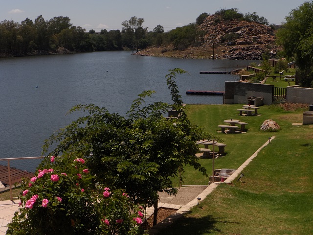 Self Catering to rent in Vaaloewer, Vaal River - Gauteng, South Africa