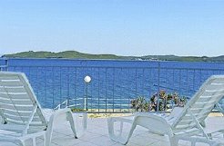 Beachfront Apartments to rent in Orebic, Dubrovnik region, Croatia