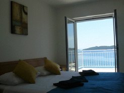 Beachfront Apartments to rent in Orebic, Dubrovnik region, Croatia