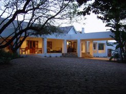 Holiday Rentals & Accommodation - Cottages - South Africa - Randburg - Johannesburg