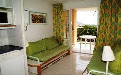 Holiday Accommodation to rent in AGAY, COTE D'AZUR, France