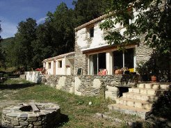 Bed and Breakfasts to rent in lairiere, languedoc roussillon, France