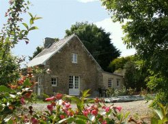 Cottages to rent in Champcervon, Mont Saint Michel / Normandy, France