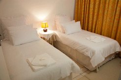 Self Catering to rent in Durban, Glenashley, South Africa