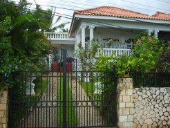 Holiday Accommodation to rent in Montego Bay, Paradise Palms Jamaica Villa, Jamaica