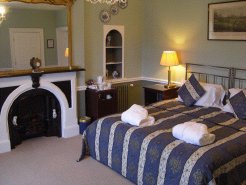 Country Houses to rent in Caernarfon, North Wales, UK