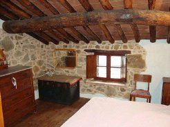 Country Houses to rent in lucca, tuscany/mediavalle/garfagnana, Italy