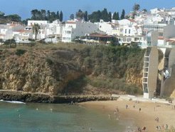 Beachfront Apartments to rent in ALBUFEIRA, ALGARVE, Portugal