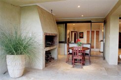 Guest Houses to rent in Jeffreys Bay, Kouga Municipality, South Africa