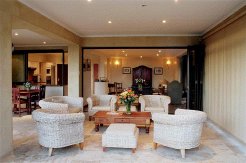 Guest Houses to rent in Jeffreys Bay, Kouga Municipality, South Africa