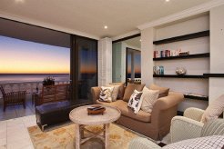 Beachfront Apartments to rent in Cape Town, Clifton, South Africa