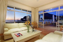 Holiday Homes to rent in Cape Town, Camps Bay, South Africa