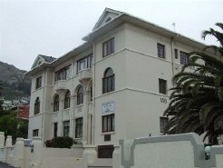 Holiday Rentals & Accommodation - Apartments - South Africa - Bantry Bay - Cape Town