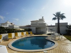 Holiday Villas to rent in Algarve, Praia da Gal, Portugal