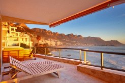 Beachfront Apartments to rent in Cape Town, Atlantic Seaboard, South Africa