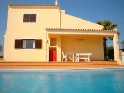 Holiday Homes to rent in Armao de Per, Algarve, Portugal