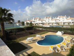Beach Houses to rent in Albufeira , Algarve, Portugal