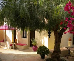 Bed and Breakfasts to rent in Moncarapacho, Faro, Portugal