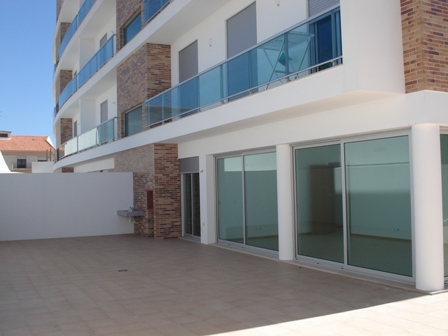 Apartments to rent in Sao Martinho do Porto, Silver Coast, Portugal