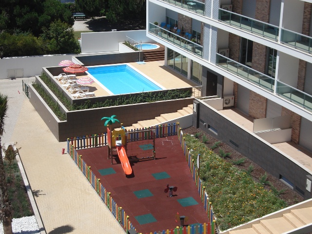 Apartments to rent in Sao Martinho do Porto, Silver Coast, Portugal
