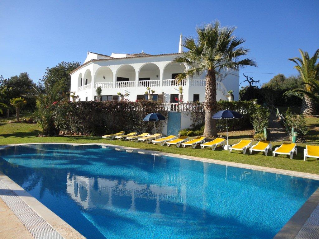 Holiday Villas to rent in Silves, Algarve, Portugal