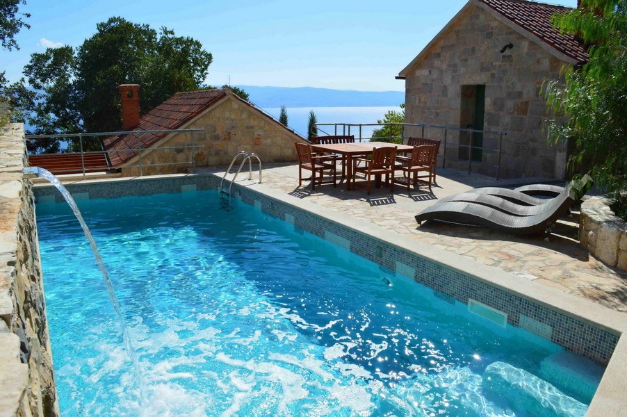 Holiday Villas to rent in Omi, Dalmatia-Croatia, Croatia