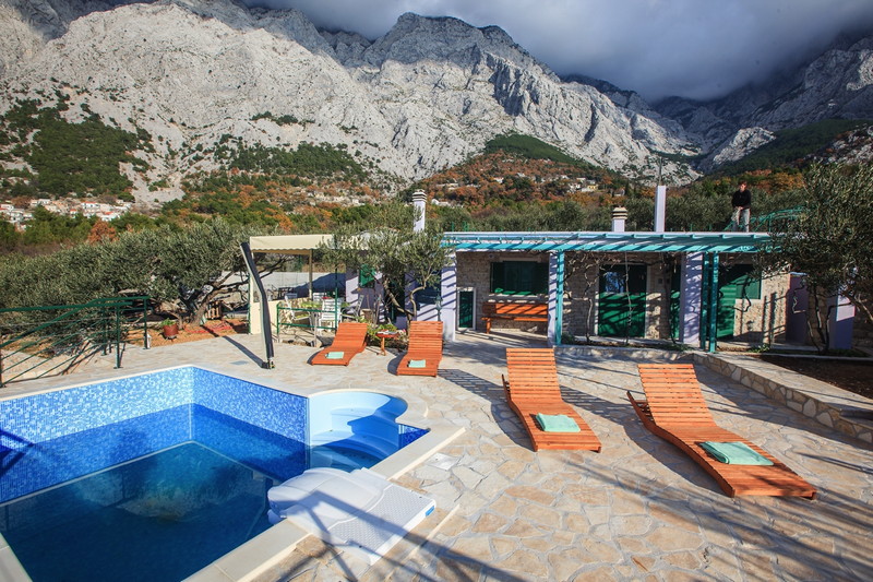 Holiday Villas to rent in Baska Voda, Dalmatia-Croatia, Croatia