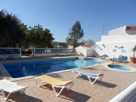 Guest Farms to rent in Alcantarilha, Algarve, Portugal