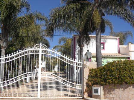 Guest Farms to rent in Alcantarilha, Algarve, Portugal