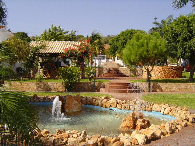 Farm Cottages to rent in Alcantarilha, Algarve, Portugal