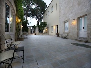 Budget Accommodation to rent in Vignacastrisi, Apulia, Italy