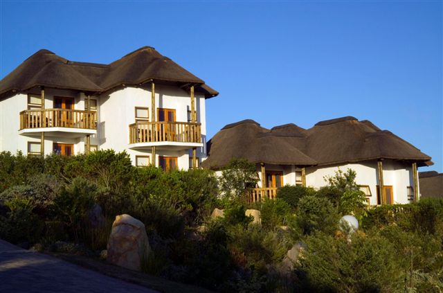 Holiday Rentals & Accommodation - Beach Hotels - South Africa - Plettenberg Bay - Plettenberg Bay