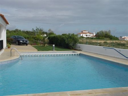 Villas to rent in Porches Velho, Algarve, Portugal