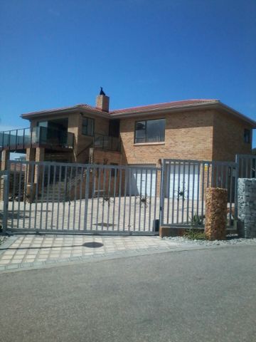 Self Catering to rent in Reebok, Garden Route, South Africa