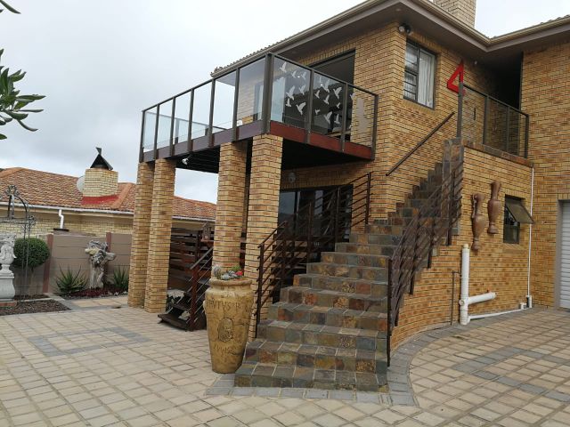 Self Catering to rent in Reebok, Garden Route, South Africa