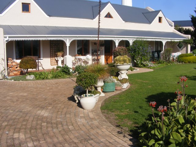 Holiday Rentals & Accommodation - Holiday Homes - South Africa - Western Cape - Sstanford