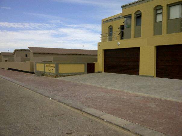 Self Catering to rent in WALVIS BAY, DOLPHIN BEACH, Namibia