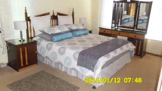Self Catering to rent in Jeffrey's bay, Eastern Cape, South Africa