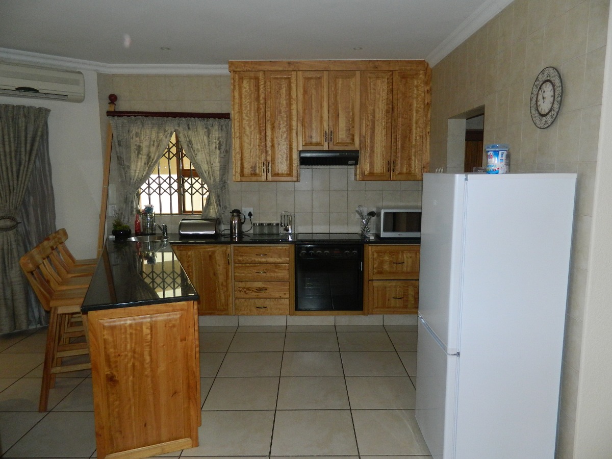 Holiday Rentals & Accommodation - Holiday Accommodation - South Africa - Hibiscus Coast - Manaba