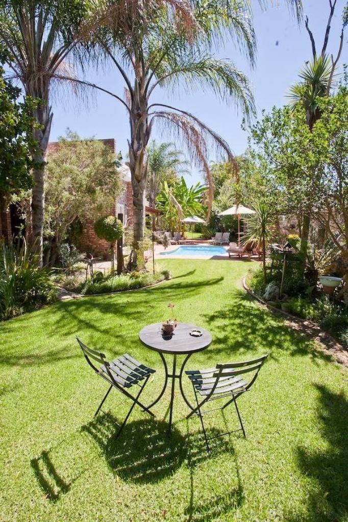 Bed and Breakfasts to rent in Oudtshoorn, Klein Karoo, South Africa