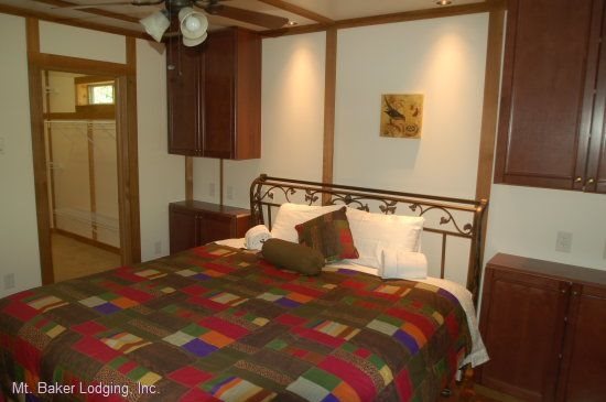 Cabins to rent in Glacier, Mt. Baker, USA