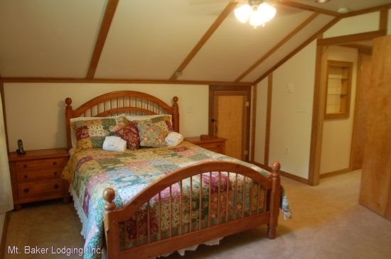 Cabins to rent in Glacier, Mt. Baker, USA