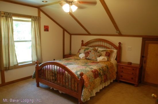 Cabins to rent in Glacier, Mt. Baker, USA