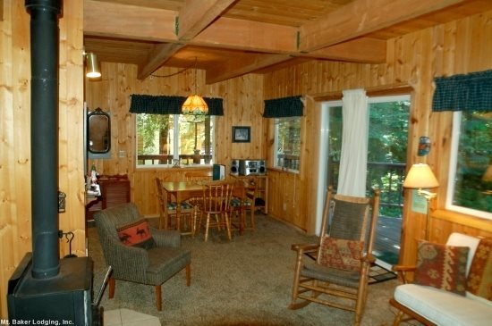 Cabins to rent in Glacier, Mt. Baker, USA