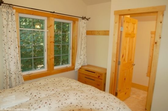 Cabins to rent in Glacier, Mt. Baker, USA