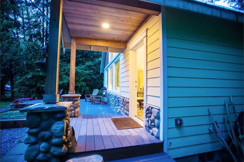 Cabins to rent in Glacier, Mt. Baker, USA