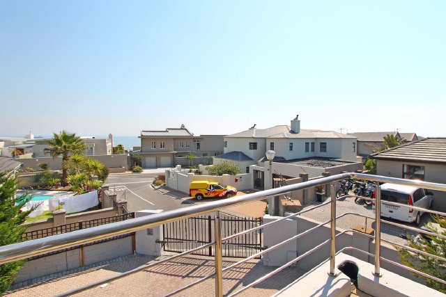 Beach Houses to rent in Cape Town, Western Cape, South Africa