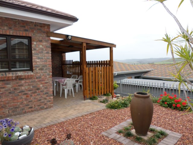 Holiday Accommodation to rent in Reebok, Garden Route, South Africa