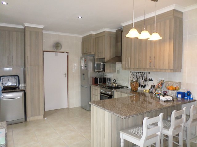 Holiday Accommodation to rent in Reebok, Garden Route, South Africa