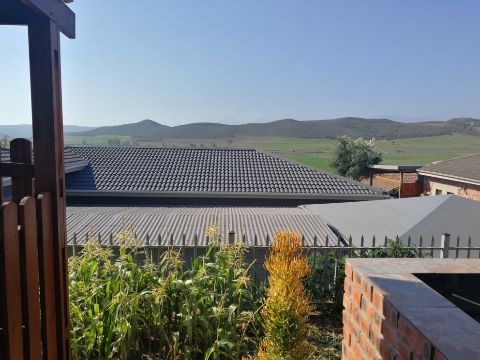 Holiday Accommodation to rent in Reebok, Garden Route, South Africa